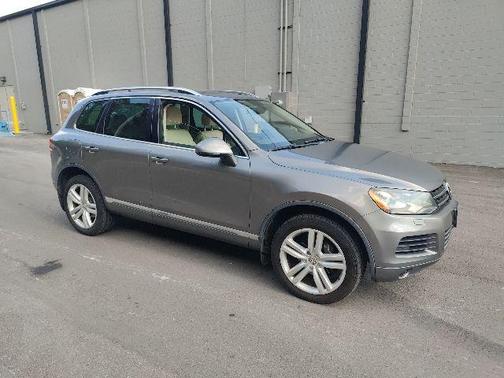 2012 Volkswagen Touareg TDI Executive