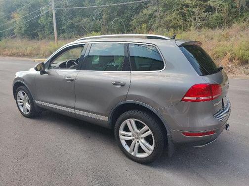 2012 Volkswagen Touareg TDI Executive