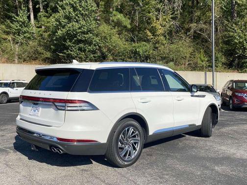 2023 Lincoln Aviator Standard