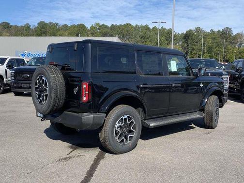 Shadow Black 2026 Ford Bronco Outer Banks