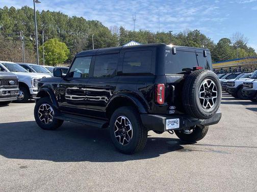 Shadow Black 2026 Ford Bronco Outer Banks