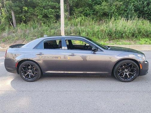 Granite Crystal Metallic Clearcoat 2019 Chrysler 300 Touring