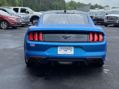 2022 Ford Mustang EcoBoost