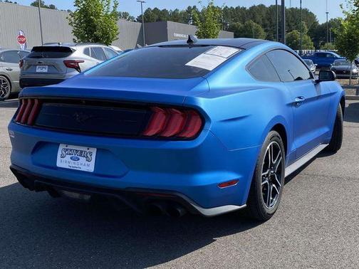 2022 Ford Mustang EcoBoost