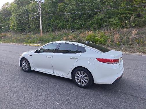 Snow White Pearl 2018 Kia Optima EX