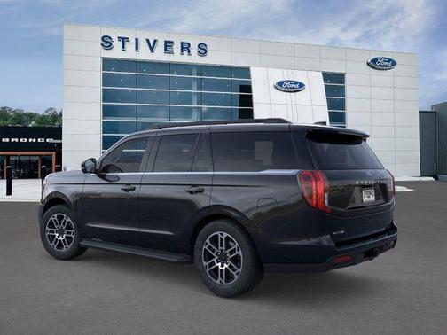Agate Black Metallic 2026 Ford Expedition Active