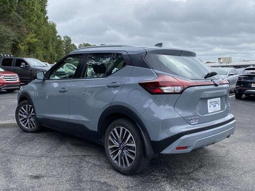 2023 Nissan Kicks SV