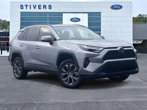 2022 Toyota RAV4 Hybrid XLE Premium