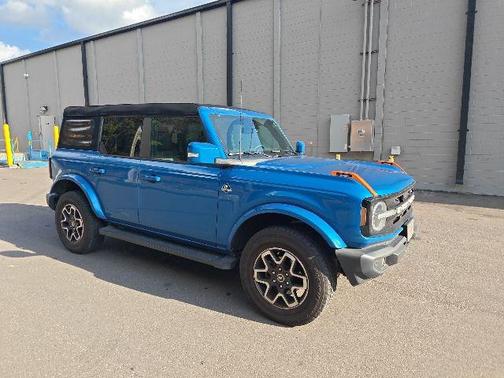 2023 Ford Bronco Outer Banks