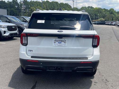 Star White Metallic Tri-Coat 2026 Ford Explorer ST-Line