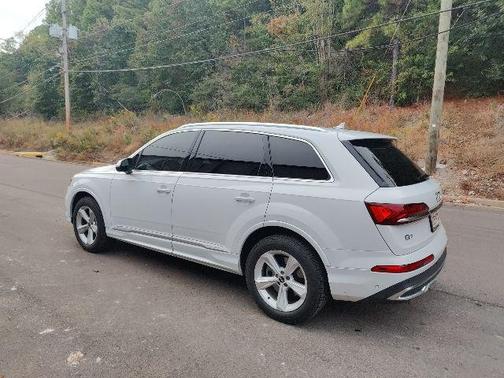 2021 Audi Q7 45 Premium