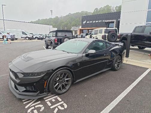 2025 Ford Mustang Dark Horse Fastback