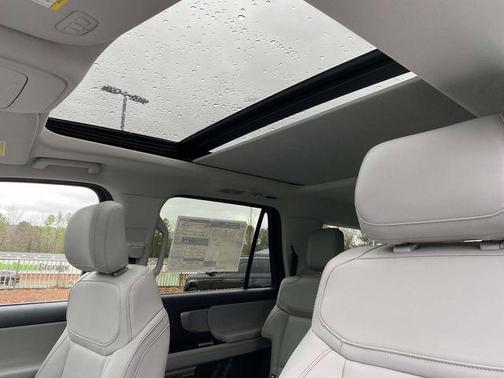 2025 Ford Expedition Max Active 4x4