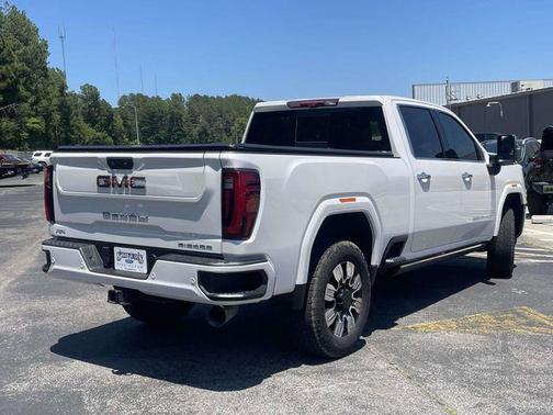 White Frost Tricoat 2025 GMC Sierra 2500 Denali