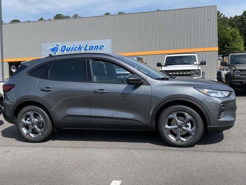 Carbonized Gray Metallic 2025 Ford Escape ST-Line