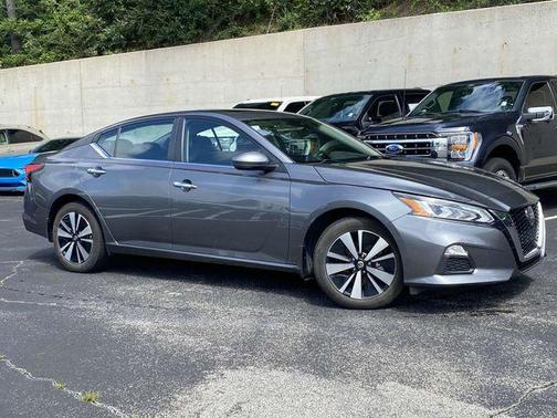 2021 Nissan Altima 2.5 SV