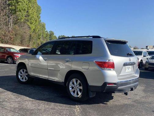 2011 Toyota Highlander SE