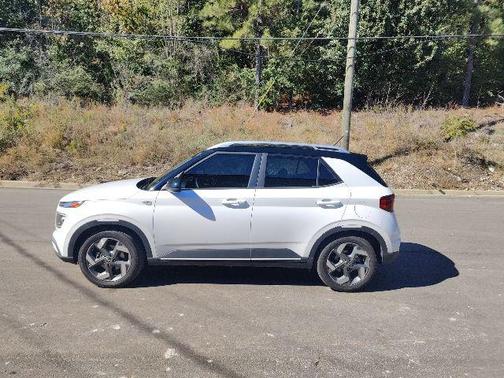 2023 Hyundai VENUE Limited