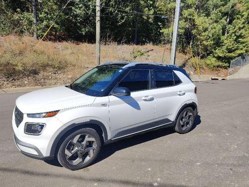 2023 Hyundai VENUE Limited