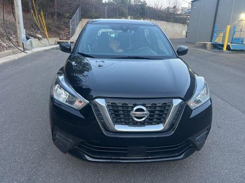 2020 Nissan Kicks S