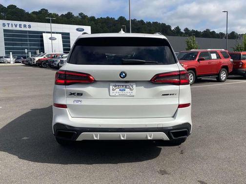 Mineral White Metallic 2019 BMW X5 xDrive50i