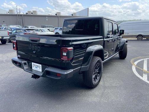 2021 Jeep Gladiator Willys 4x4
