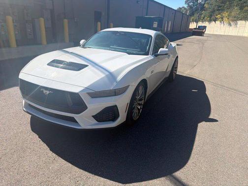 OXFORD WHITE 2026 Ford Mustang GT Premium