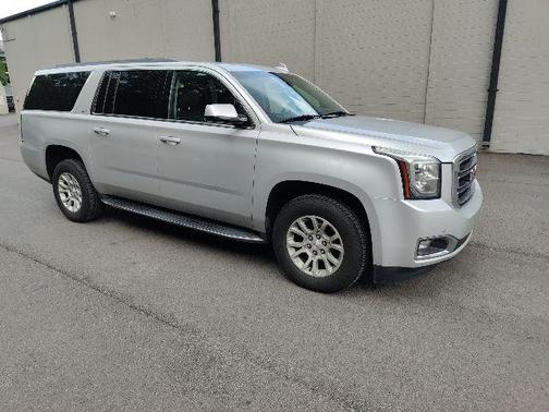 2017 GMC Yukon XL SLT