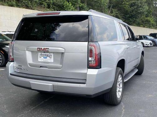 2017 GMC Yukon XL SLT