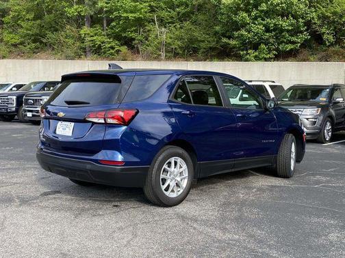 Blue Glow Metallic 2023 Chevrolet Equinox LS