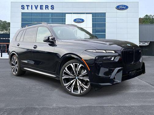 2023 BMW X7 M60i