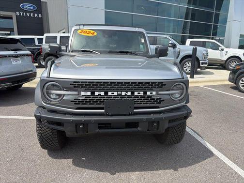 Iconic Silver Metallic 2024 Ford Bronco Badlands