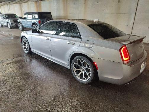 2018 Chrysler 300 S