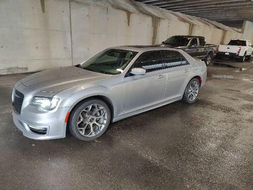 2018 Chrysler 300 S