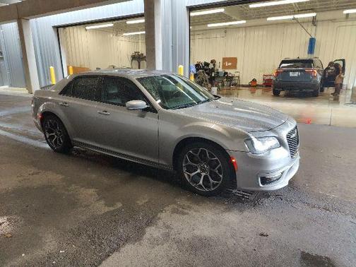 2018 Chrysler 300 S