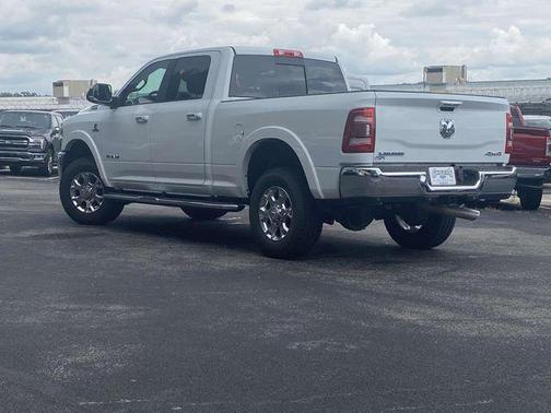 2022 RAM 3500 Laramie Crew Cab 4x4 6'4' Box
