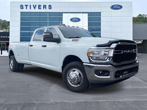 2024 RAM 3500 Tradesman Crew Cab 4x2 8' Box