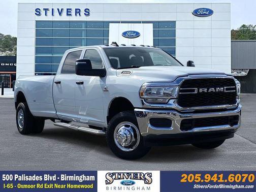 2024 RAM 3500 Tradesman Crew Cab 4x4 8' Box