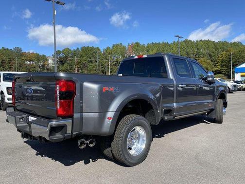 2026 Ford F-350 Lariat