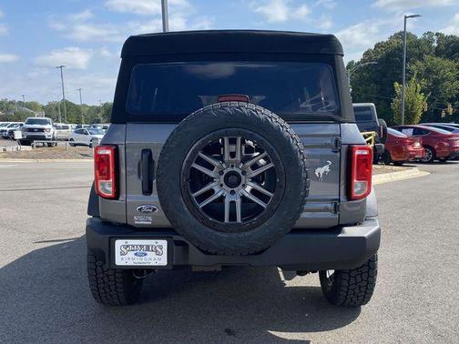 2025 Ford Bronco Base