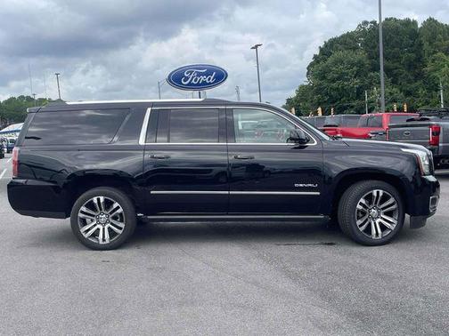 Onyx Black 2019 GMC Yukon XL Denali