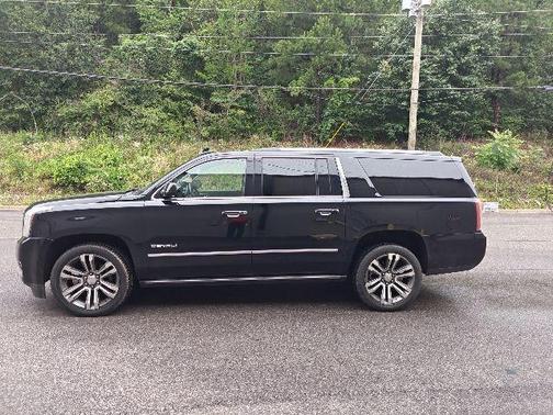 Onyx Black 2019 GMC Yukon XL Denali