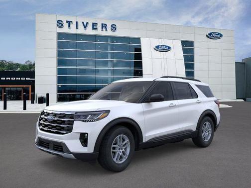 Star White Metallic Tri-Coat 2026 Ford Explorer Active