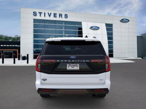 Star White Metallic Tri-Coat 2026 Ford Expedition Max King Ranch