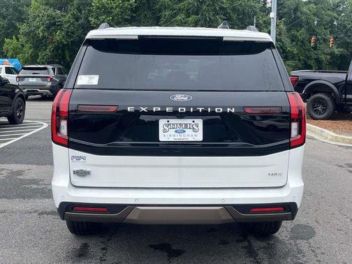 Star White Metallic Tri-Coat 2026 Ford Expedition Max King Ranch