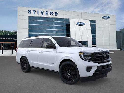 Star White Metallic Tri-Coat 2026 Ford Expedition Platinum