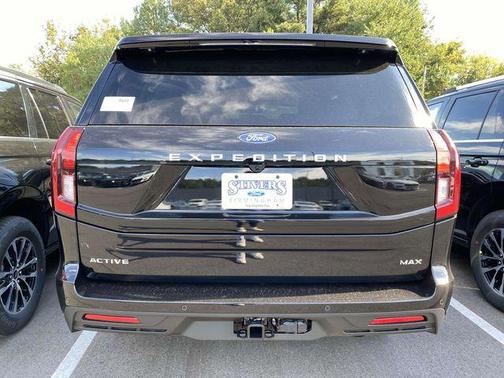 2025 Ford Expedition Max Active 4x2