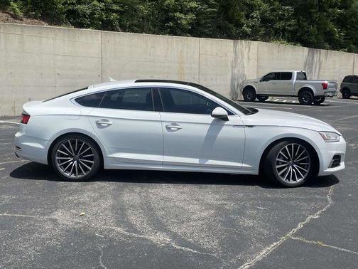 Glacier White Metallic 2018 Audi A5 2.0T Premium Plus