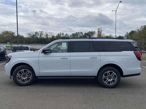 2025 Ford Expedition Max Active 4x2