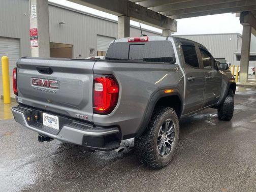 Sterling Metallic 2024 GMC Canyon AT4